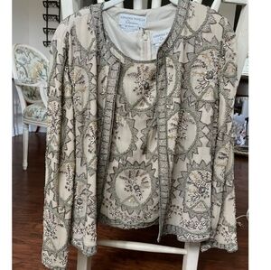 Gorgeous & Elegant Beaded Sleeveless Top and Jacket, Size 6 25% OFF